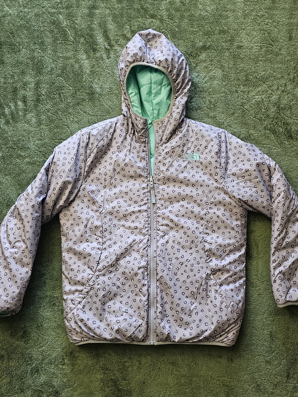 The North Face XL Girls' Reversible Printed Hooded Jacket Light Gray with Mint